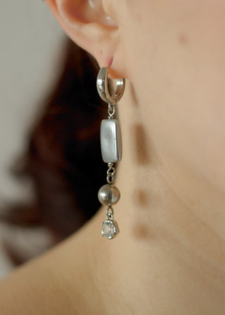 Metis earrings